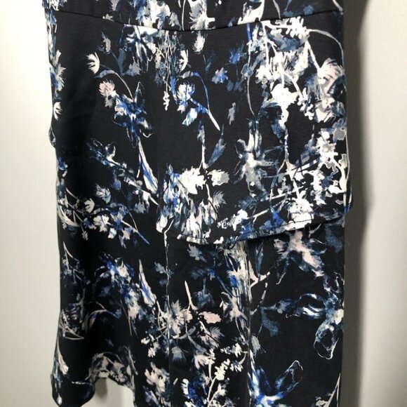 PARKER Felicity Dress in Myrtle Peplum Waist Dark Floral Size Small - Picture 5 of 11